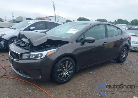 2018 Kia Forte Lx z USA, uszkodzony, nr VIN 3KPFK4A72JE224273